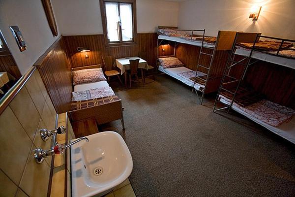 Schronisko Pttk Samotnia Vandrehjem Karpacz Værelse billede